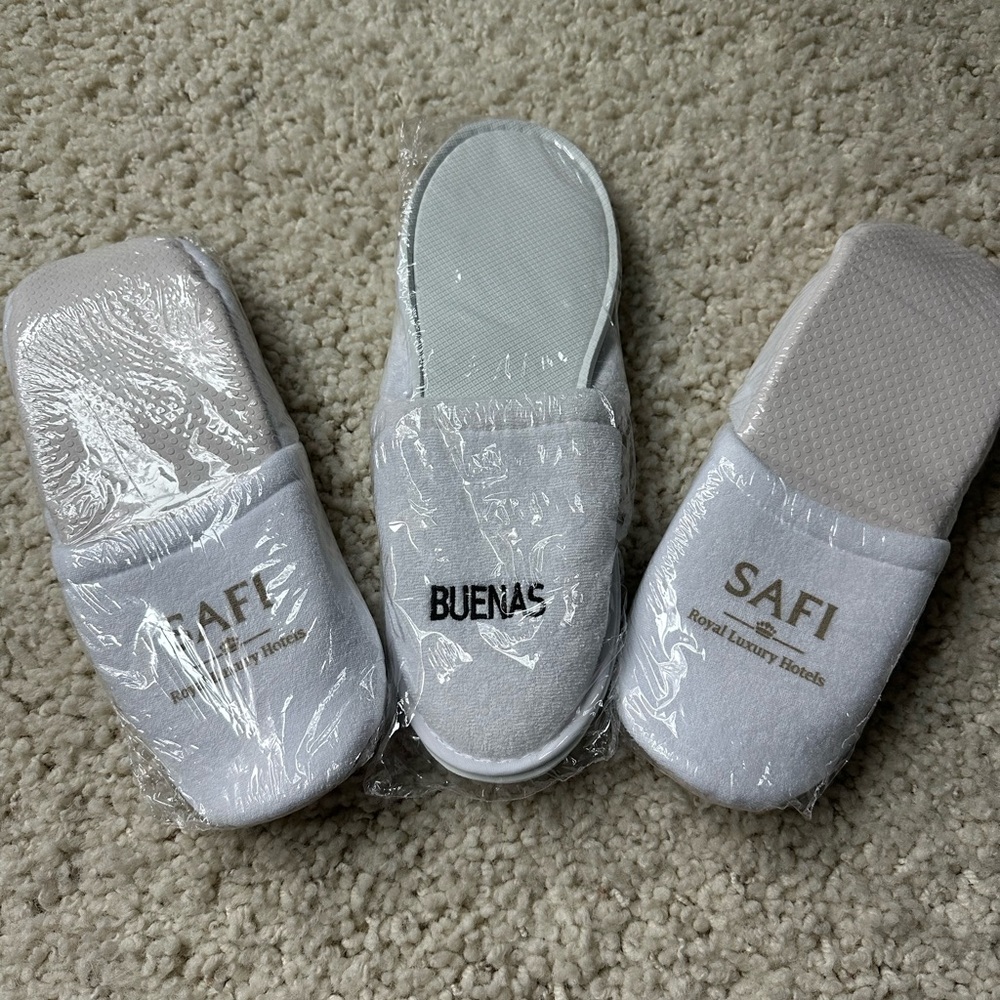 3 Pairs of White Hotel Slippers